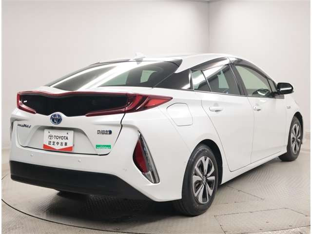 プリウスPHV1.8 A