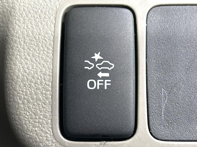 �y�X�}�[�g�A�V�X�g�z���s���ɑO���̎ԗ�����F�����A�Փ˂������Ȏ��͌x��ƃu���[�L�ŏՓˉ���Ɣ�Q�y�����A�V�X�g�B�����S�Ƀh���C�u�����y���݂��������܂��B