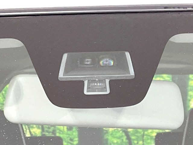 �y�X�Y�L �Z�[�t�e�B�T�|�[�g�z���s���ɑO���̎ԗ�����F�����A�Փ˂������Ȏ��͌x��ƃu���[�L�ŏՓˉ���Ɣ�Q�y�����A�V�X�g�B�����S�Ƀh���C�u�����y���݂��������܂��B