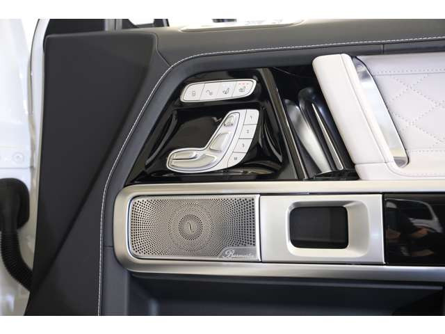 �V�[�g�ʒu����q�[�^�[�̑���܂�1�����ő��삷�邱�Ƃ��\�B���K�Ȉړ���S�ʂŃT�|�[�g���Ă���܂��B