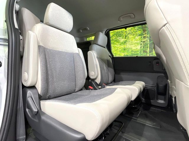 ���i���ȃI���W�i���t���A�}�b�g���I�v�V�����ɂĂ��p�ӂ��Ă���܂��B���D���ȃf�U�C����J���[�����Ԃɍ��킹�đI��ł����������Ƃ��ł��܂���