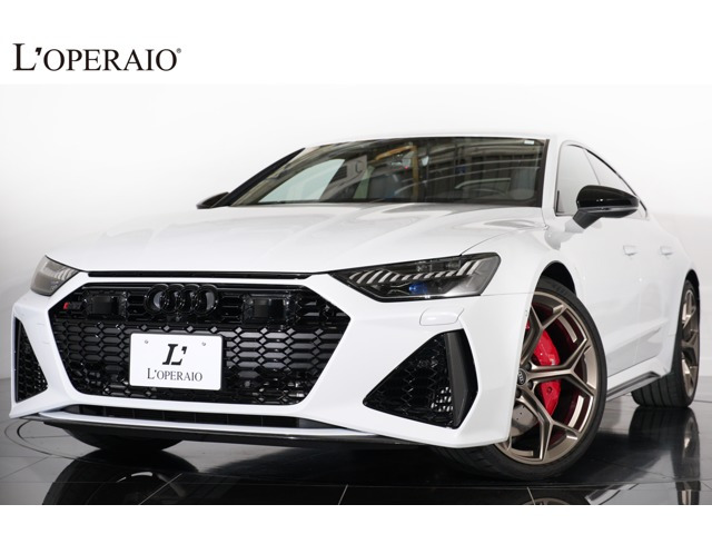 RS7�X�|�[�c�o�b�O(�A�E�f�B) 4.0 4WD�@�p�t�H�[�}���X �J�[�{���X�^�C�����OPKG ���Îԉ摜