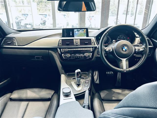 3シリーズツーリング318i Mスポーツ エディション シャドー