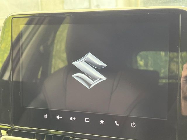 �y���[�J�[����9�^�i�r�z�C���e���A�ɗn�����ރX�^�C���b�V���ȁu��p�݌v�v���[�J�[�i�r�𑕔��􎋔F���⑀�쐫�ȂǊ�{���\�ɂ��D��A���㎿�ȃJ�[���C�t�����y���݂��������܂��B