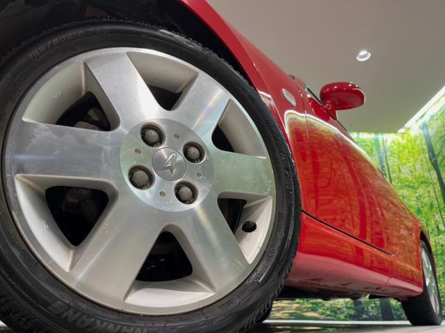 �y����15�C���`�A���~�z�C�[���z�O�ςɃ}�b�`���������A���~�z�C�[���𑕒����Ă���܂��B�e��ЊO�A���~�z�C�[����A�X�^�b�h���X�^�C�����戵�����Ă���܂��B���񂲑��k����������