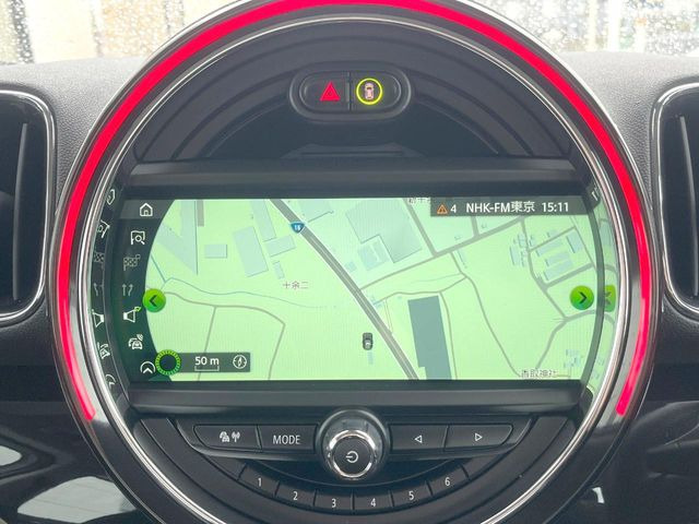 �������i�r:��̊��̂���i�r�́A����������ԓ������o���Ă���܂��B�I�[�f�B�I�@�\���[�����Ă���܂��̂ŁA�^�]�����y���߂܂���