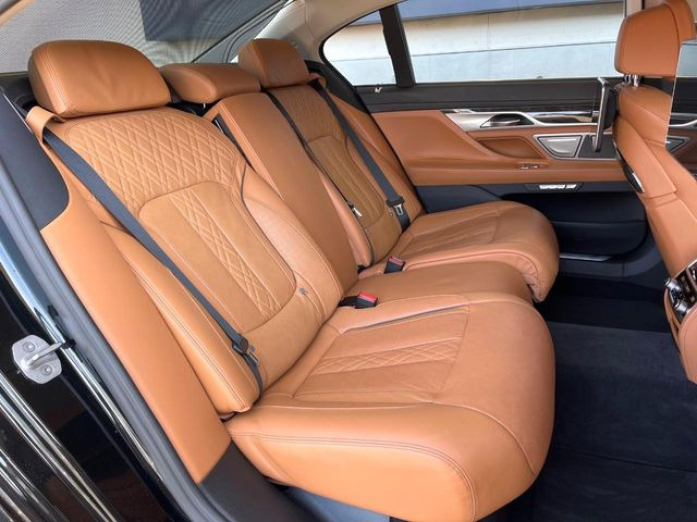 �����:��l����Ԃ��Ă��������������Ȃ��قǁA�������L�X���Ă���܂��B