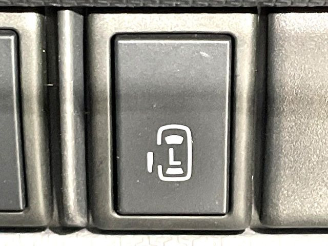 �y�p���[�X���C�h�h�A�z�X�}�[�g�L�[��^�]�Ȃ̃X�C�b�`�ŃX���C�h�h�A�̊J���\���d��������͂����ăh�A���J����K�v�������A���������q�l�ł��A�d���ו��������Ă��鎞�����N�ɊJ���߂ł��܂���