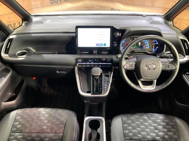 ヴォクシー1.8 ハイブリッド S-Z