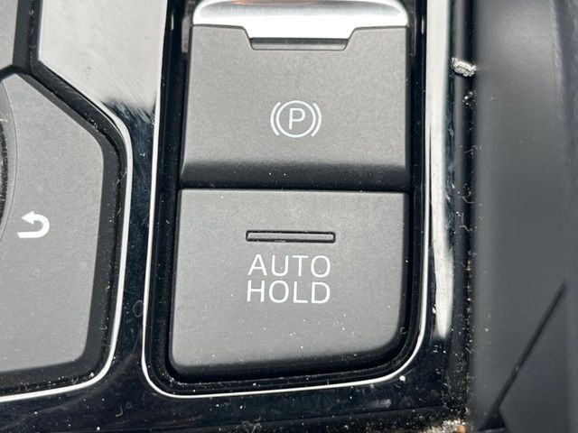 �y�I�[�g�u���[�L�z�[���h�z�M���҂���a�؂Œ�Ԏ��Ƀu���[�L���瑫�𗣂��Ă��A��~��Ԃ�ێ����Ă���܂��B�O�i����Ƃ��̓A�N�Z���𓥂߂Ύ����ŉ��������̂ň��S��X���^�]���y�ɂȂ�܂���