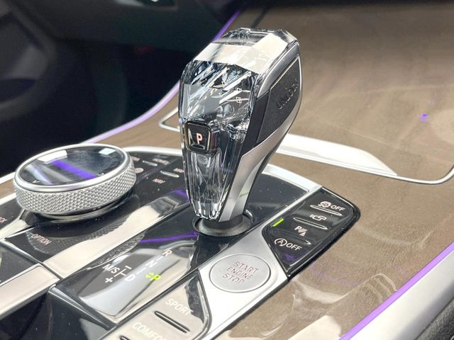 ��MT���[�h�t��AT:�ʏ�͎����ł����Ȃ���ϑ�(�M�A�`�F���W)���h���C�o�[�̑���ɂ���ĈӐ}�I�ɕς�����V�X�e���ł��B����w���i�̃h���C�u�����y���݂��������܂�!