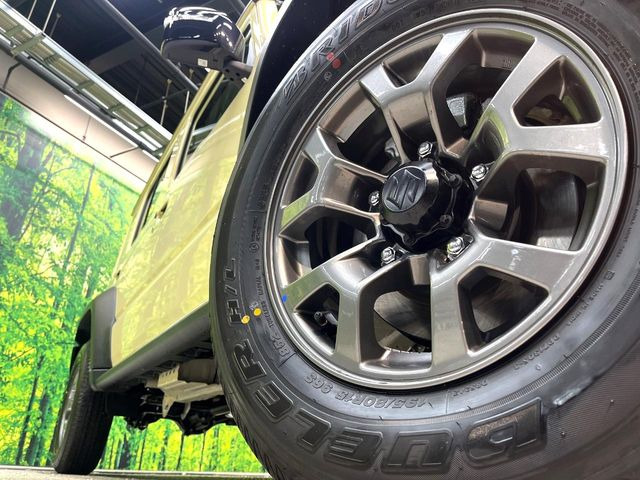 �y����15�C���`�A���~�z�C�[���z�O�ςɃ}�b�`���������A���~�z�C�[���𑕒����Ă���܂��B�e��ЊO�A���~�z�C�[����A�X�^�b�h���X�^�C�����戵�����Ă���܂��B���񂲑��k����������