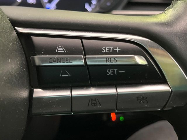 �y�X�}�[�g�u���[�L�T�|�[�g�z���s���ɑO���̎ԗ�����F�����A�Փ˂������Ȏ��͌x��ƃu���[�L�ŏՓˉ���Ɣ�Q�y�����A�V�X�g�B�����S�Ƀh���C�u�����y���݂��������܂��B