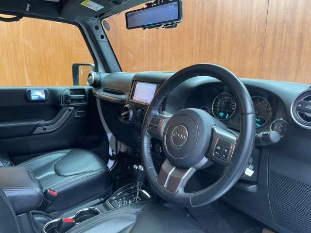 ラングラーアンリミテッド アルティテュード 4WD