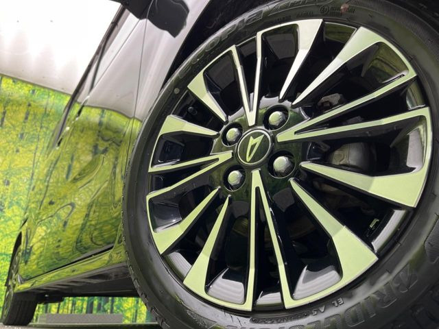 �y����15�C���`�A���~�z�C�[���z�O�ςɃ}�b�`���������A���~�z�C�[���𑕒����Ă���܂��B�e��ЊO�A���~�z�C�[����A�X�^�b�h���X�^�C�����戵�����Ă���܂��B���񂲑��k����������