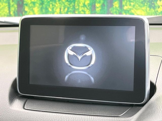 �y�}�c�_�R�l�N�g�i�r�z�ԓ��̕��͋C�Ƀ}�b�`������̌^�^�C�v�̃i�r�B�e����q�ݒ��Bluetooth�Đ����A�l�X�ȋ@�\���y���߂܂��B�����I�ȃ_�C�������삪�\�ŁA�g��������ǍD�ł��B