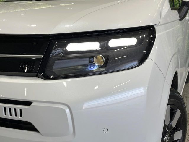 �yLED�w�b�h���C�g�z���V����ԑ��s�����ǍD�Ȏ��E���m�ۂ����S���ĉ^�]�ł��鍂�P�xLED�w�b�h���C�g�𑕔�!�_�����x�������A����d�͂��}�����Ă��܂��B