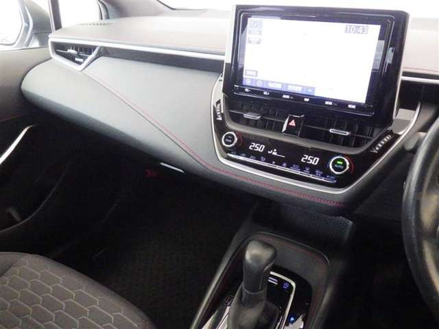 カローラスポーツ1.2 GZ