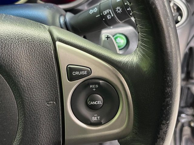 �y�N���[�Y�R���g���[���z�������H�����N���N���s�B�A�N�Z���𗣂��Ă���葬�x�ő��s���ł��A�������^�]���̕��S���y��!�����E�������ȒP�ȃX�C�b�`����Œ����ł��܂��B