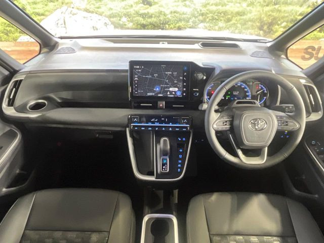 ヴォクシー1.8 ハイブリッド S-Z