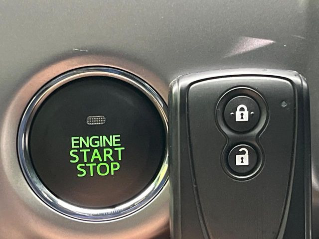 �y�L�[�t���[�V�X�e���z�J�o����|�P�b�g�ɓ��ꂽ�܂܂ł��h�A�̎{���E�������\�ȃX�}�[�g�L�[�𑕔��B�G���W���̃I���E�I�t�����J�M�����o���K�v����������Ƃ��Ă��֗��ł���