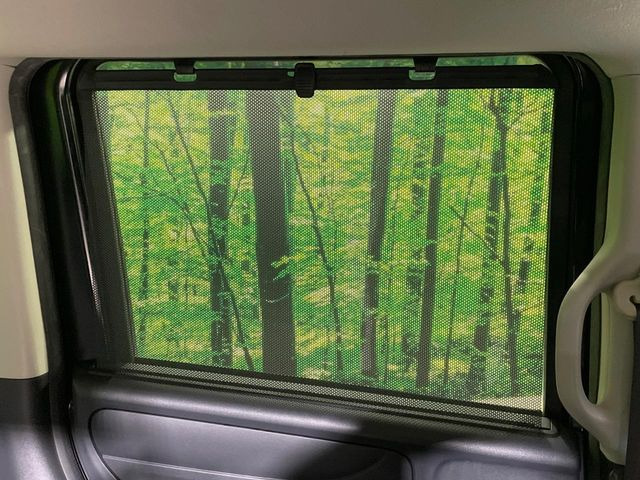 �y���[���V�F�[�h�z��������ԊO����̌���ῂ����Ƃ��ɃT�b�ƈ����o���Ďg����A���[���i�[�^�C�v�̃T���V�F�[�h�𑕔��B��Ȃɏ�������q�l���E�g�E�g�����������ȂǁA���Ђ����p����������