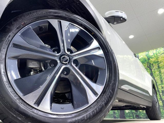 �y����17�C���`�A���~�z�C�[���z�O�ςɃ}�b�`���������A���~�z�C�[���𑕒����Ă���܂��B�e��ЊO�A���~�z�C�[����A�X�^�b�h���X�^�C�����戵�����Ă���܂��B���񂲑��k����������