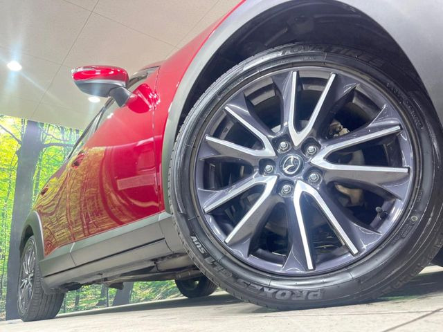 【純正18インチアルミホイール】外観にマッチした純正アルミホイールを装着しております。各種社外アルミホイールや、スタッドレスタイヤも取扱いしております。是非ご相談ください♪