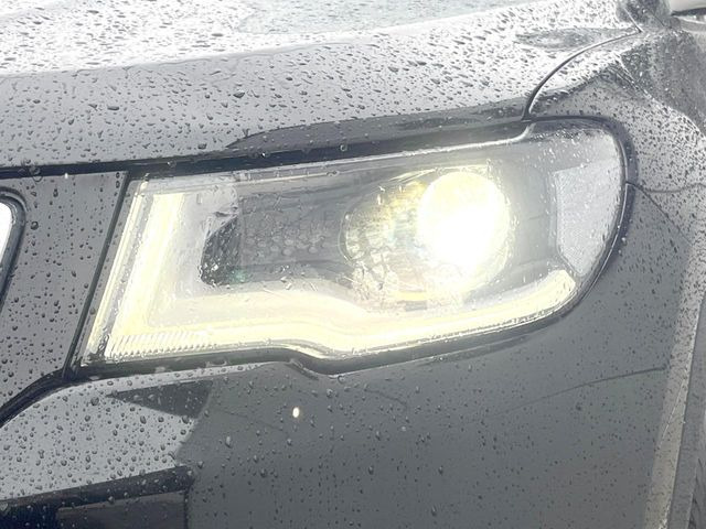 ��HID�w�b�h���C�g:���邭�O�����Ƃ炵�Ă����̂ŁA���V����Ԃ̑��s�������E�ǍD�ň��S���Ă���肢�������܂��B