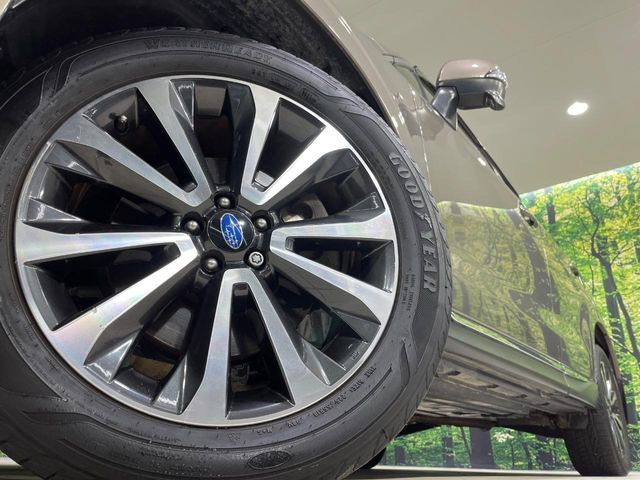 �y����18�C���`�A���~�z�C�[���z�O�ςɃ}�b�`���������A���~�z�C�[���𑕒����Ă���܂��B�e��ЊO�A���~�z�C�[����A�X�^�b�h���X�^�C�����戵�����Ă���܂��B���񂲑��k����������