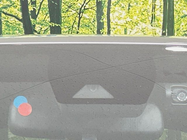 �y�v���N���b�V���Z�[�t�e�B�z�O���̎ԗ��������m���A�Փ˂������Ȏ��͌x��Œ��ӂ𑣂��A�u���[�L�𓥂ޗ͂��T�|�[�g�B�u���[�L�𓥂߂Ȃ������ꍇ�͏Փ˔�Q�y���u���[�L���쓮�A�Փˉ�����T�|�[�g���܂��B