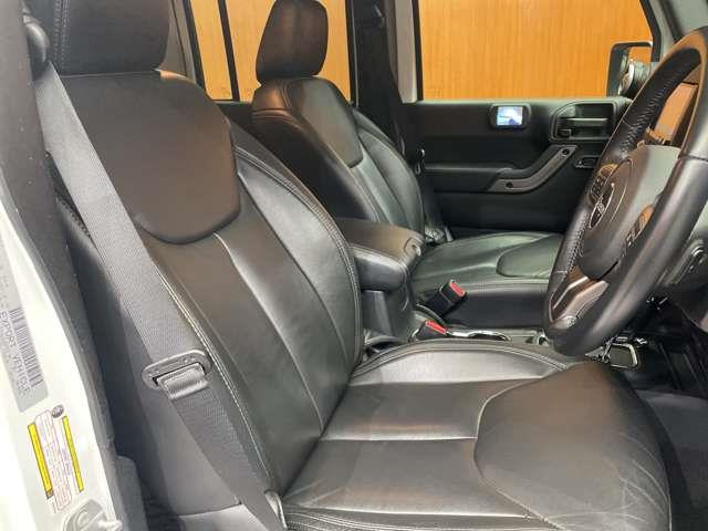 ラングラーアンリミテッド アルティテュード 4WD