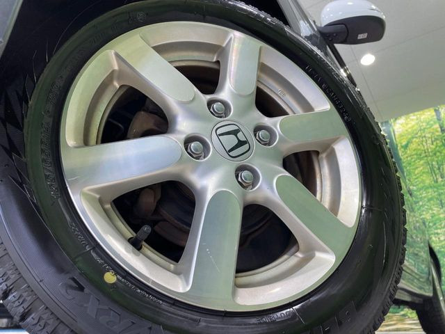 �y����14�C���`�A���~�z�C�[���z�O�ςɃ}�b�`���������A���~�z�C�[���𑕒����Ă���܂��B�e��ЊO�A���~�z�C�[����A�X�^�b�h���X�^�C�����戵�����Ă���܂��B���񂲑��k����������