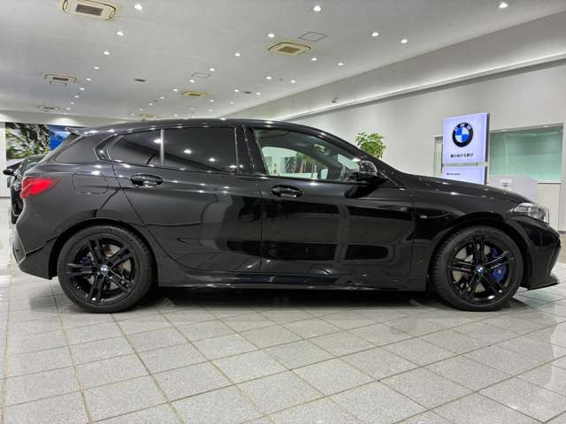 1シリーズM135i xドライブ 4WD