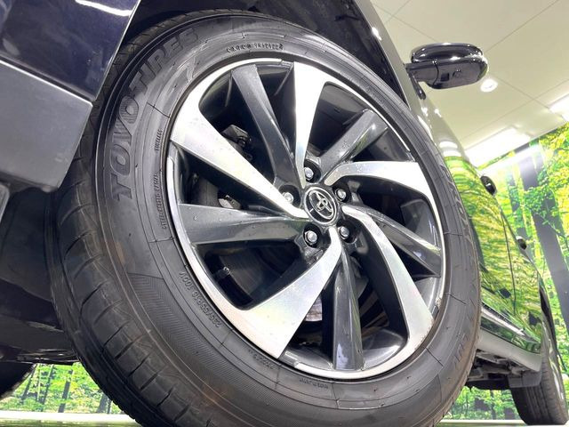 �y����18�C���`�A���~�z�C�[���z�O�ςɃ}�b�`���������A���~�z�C�[���𑕒����Ă���܂��B�e��ЊO�A���~�z�C�[����A�X�^�b�h���X�^�C�����戵�����Ă���܂��B���񂲑��k����������