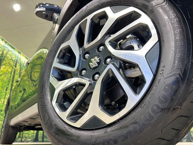 �y����16�C���`�A���~�z�C�[���z�O�ςɃ}�b�`���������A���~�z�C�[���𑕒����Ă���܂��B�e��ЊO�A���~�z�C�[����A�X�^�b�h���X�^�C�����戵�����Ă���܂��B���񂲑��k����������