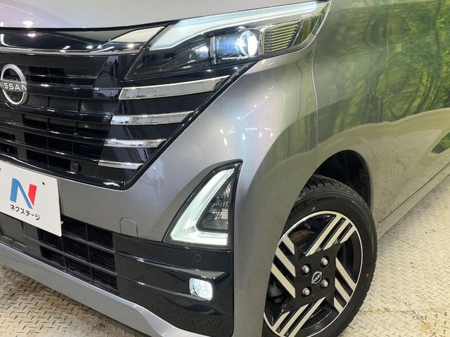 �yLED�w�b�h���C�g�z���V����ԑ��s�����ǍD�Ȏ��E���m�ۂ����S���ĉ^�]�ł��鍂�P�xLED�w�b�h���C�g�𑕔�!�_�����x�������A����d�͂��}�����Ă��܂��B