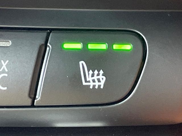 ���t�����g�V�[�g�q�[�e�B���O:�^�]�ȁE����ȋ��ɎO�i�K�Œ��߂��\�ȃV�[�g�q�[�^�[�𑕔����Ă���܂��B�G�߂��킸���K�ɂ��g�p���������܂��B