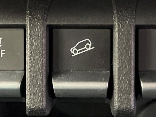 �y�_�E���q���A�V�X�g�z�}�ȍ⓹������Ƃ��Ɏ����Ńu���[�L�𐧌�A���̒ᑬ�x��ۂ��܂��B�ᓹ�∫�H�ȂǊ���₷���H�ʂ̉����ł��^�C�������b�N���Ȃ�������S!�n���h������ɏW���ł��܂�!