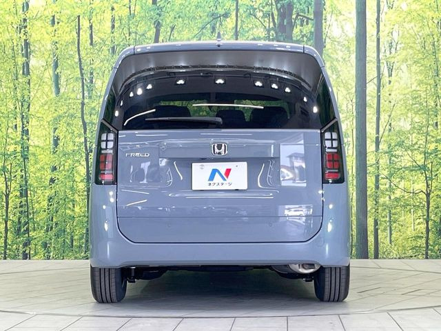 安心の最長10年・走行無制限保証(有償)をご用意。保証内容も充実はもちろん、無料点検&オイル交換や、年中無休の全国・24時間ロードサービスも付帯されておりますのでご安心下さい。