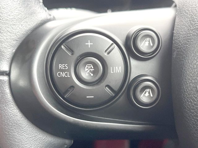 ���A�N�e�B�u�N���[�Y�R���g���[��:�O�̎ԂƂ̎Ԋԋ��������ɂƂ�A��葬�x�Ŏ������s���Ă���鎟����̃N���[�Y�R���g���[��!��ɍ������H�⎩���Ԑ�p���H�Ŏg�p����֗��ȋ@�\�ł�!