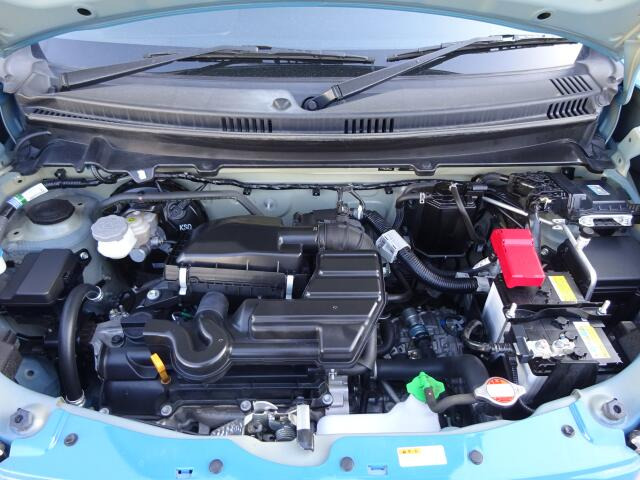 エンジンルームもきれいですよ。機関機構系も良好です。納車前に点検整備も行います。エンジンオイル・オイルフィルター等は交換致します。