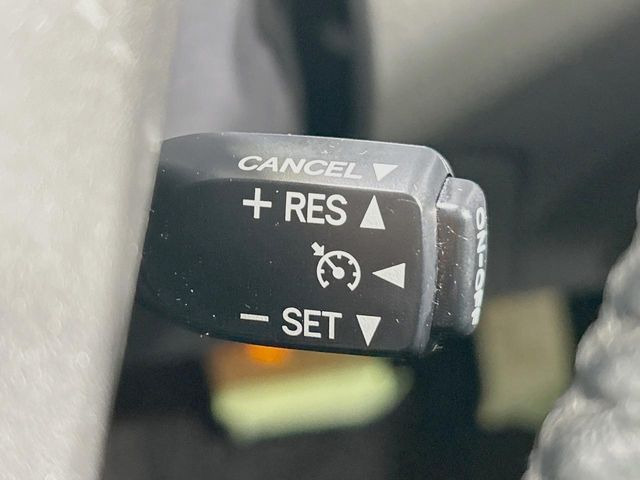 �y�N���[�Y�R���g���[���z�������H�����N���N���s�B�A�N�Z���𗣂��Ă���葬�x�ő��s���ł��A�������^�]���̕��S���y��!�����E�������ȒP�ȃX�C�b�`����Œ����ł��܂��B