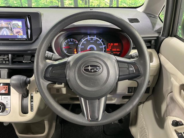 �y�X�e�A�����O�X�C�b�`�z�^�]���A�O������ڐ������炷���ƂȂ��A�I�[�f�B�I���̑��삪�\�ȕ֗��@�\!���S&���K�ȃh���C�u�����o���Ă���܂���