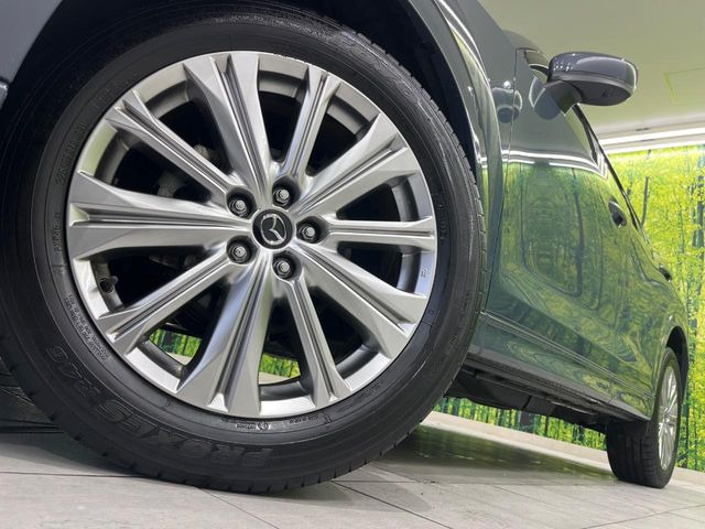 �y����19�C���`�A���~�z�C�[���z�O�ςɃ}�b�`���������A���~�z�C�[���𑕒����Ă���܂��B�e��ЊO�A���~�z�C�[����A�X�^�b�h���X�^�C�����戵�����Ă���܂��B���񂲑��k����������