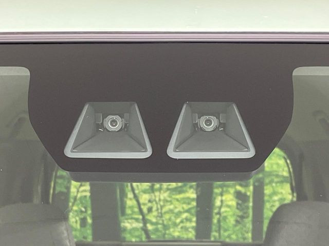 �y�X�}�[�g�A�V�X�g�z���s���ɑO���̎ԗ�����F�����A�Փ˂������Ȏ��͌x��ƃu���[�L�ŏՓˉ���Ɣ�Q�y�����A�V�X�g�B�����S�Ƀh���C�u�����y���݂��������܂��B