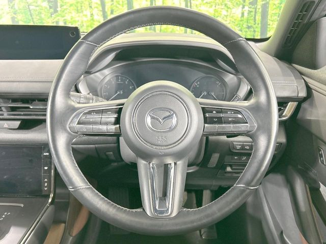 �y�����v�����X�e�A�����O�z�㎿�Ȋv���g�p���邱�ƂŁA��ɂ����������݂ƂĂ��^�]���₷���n���h���ł���