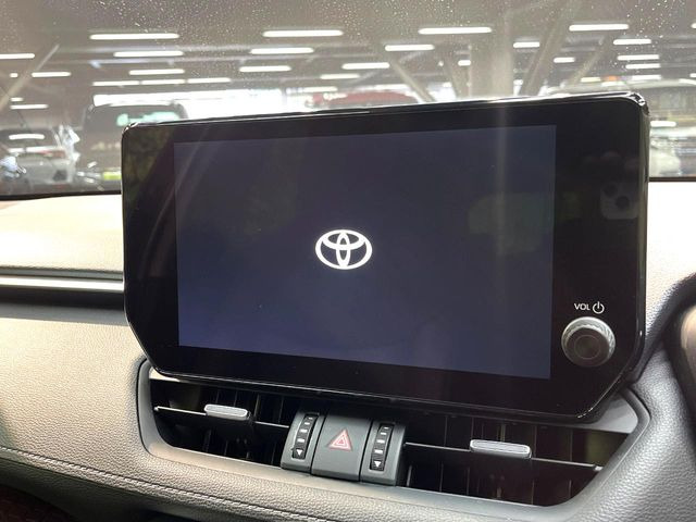 �y10.5�C���` �f�B�X�v���C�I�[�f�B�I�v���X�z���ʂ̃f�B�X�v���C��AppleCarPlay��AndroidAuto�����p�\�B�傫�ȉ�ʂŃX�}�z�i�r�A�v���������p���������܂���