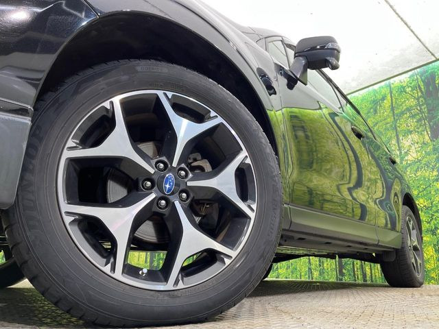 �y����18�C���`�A���~�z�C�[���z�O�ςɃ}�b�`���������A���~�z�C�[���𑕒����Ă���܂��B�e��ЊO�A���~�z�C�[����A�X�^�b�h���X�^�C�����戵�����Ă���܂��B���񂲑��k����������