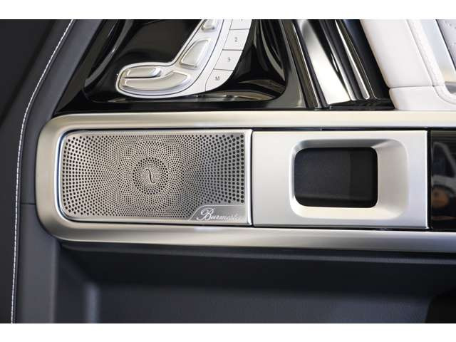 �u�����X�^�[3D�T�E���h���������ŏ㋉�ɍ��߂Ă����̂ŁA���̕s�ւ����������Ă���܂��B